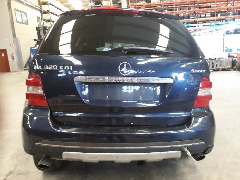 MERCEDES-BENZ M-Class W164 (2005-2011) Galinių dešinių durų langų pakėlimo mygtukas A2518200510 19871829