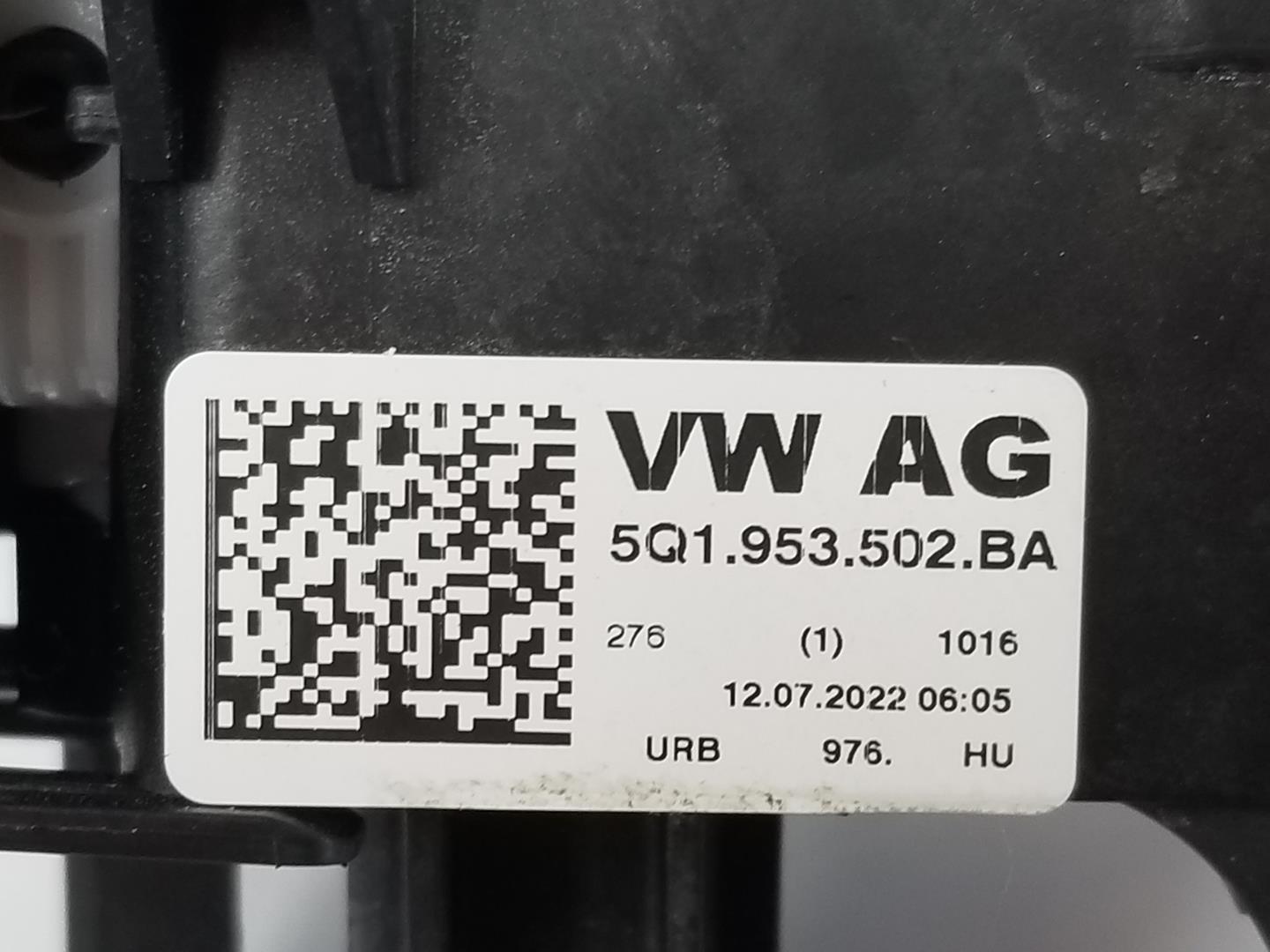 VOLKSWAGEN Passat Variant 1 generation (2010-2024) Кнопки / переключатели на рулевом колесе 5Q1953521KK,5Q1953569H 21693409