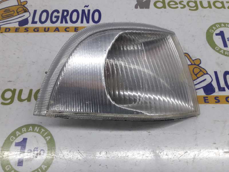 VOLVO V40 1 generation (1996-2004) Höger framskärm Blinkers 30862524, 30854654 19873262