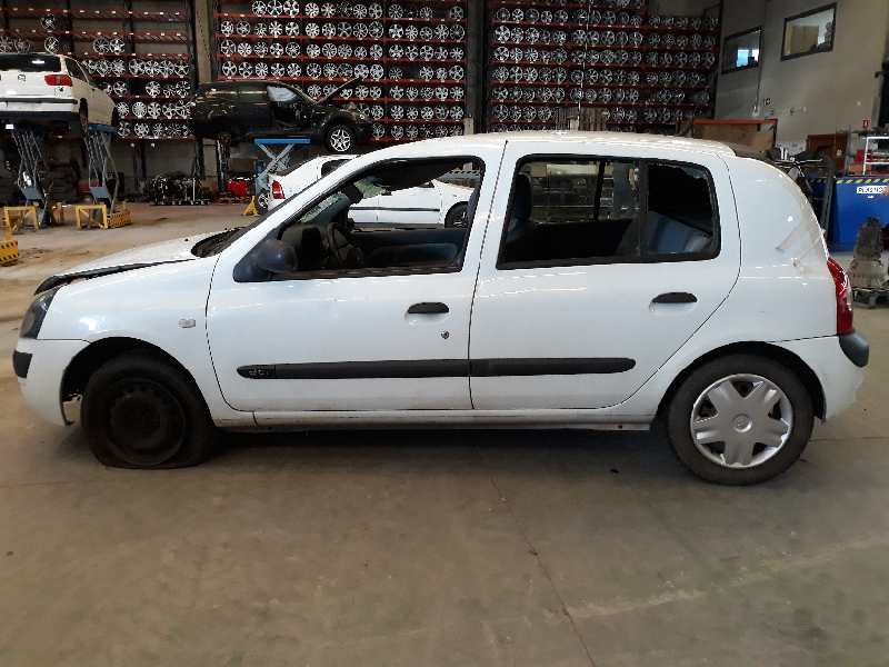 RENAULT Clio 2 generation (1998-2013) Бампер передний 7701476554, BLANCO 19604132