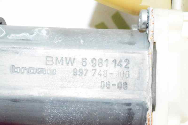 BMW 5 Series E60/E61 (2003-2010) Priekinių dešinių durų stiklo pakelėjas 51337184384, 51337184384 19567985