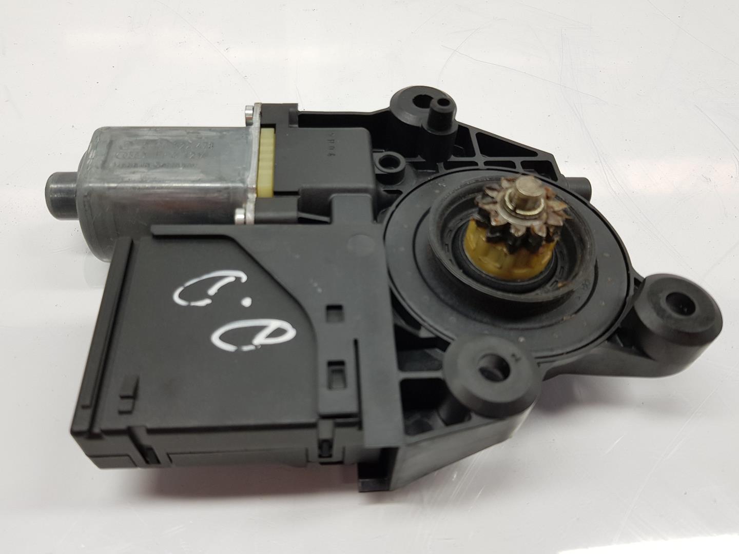 RENAULT Megane 3 generation (2008-2020) Motor de control geam ușă dreapta față 807301396R, 807301396R 22933422