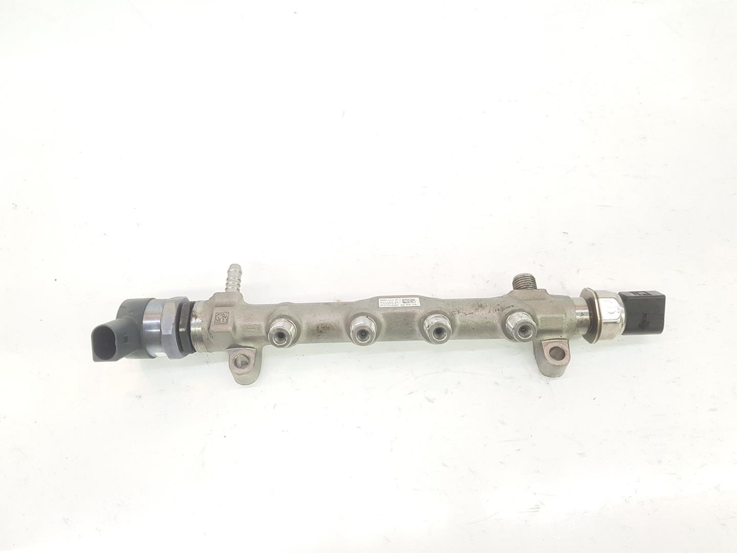 SEAT LEON SC (5F5) Fuel Rail 04L130089D, 04L130089D, 2222DL 19827066