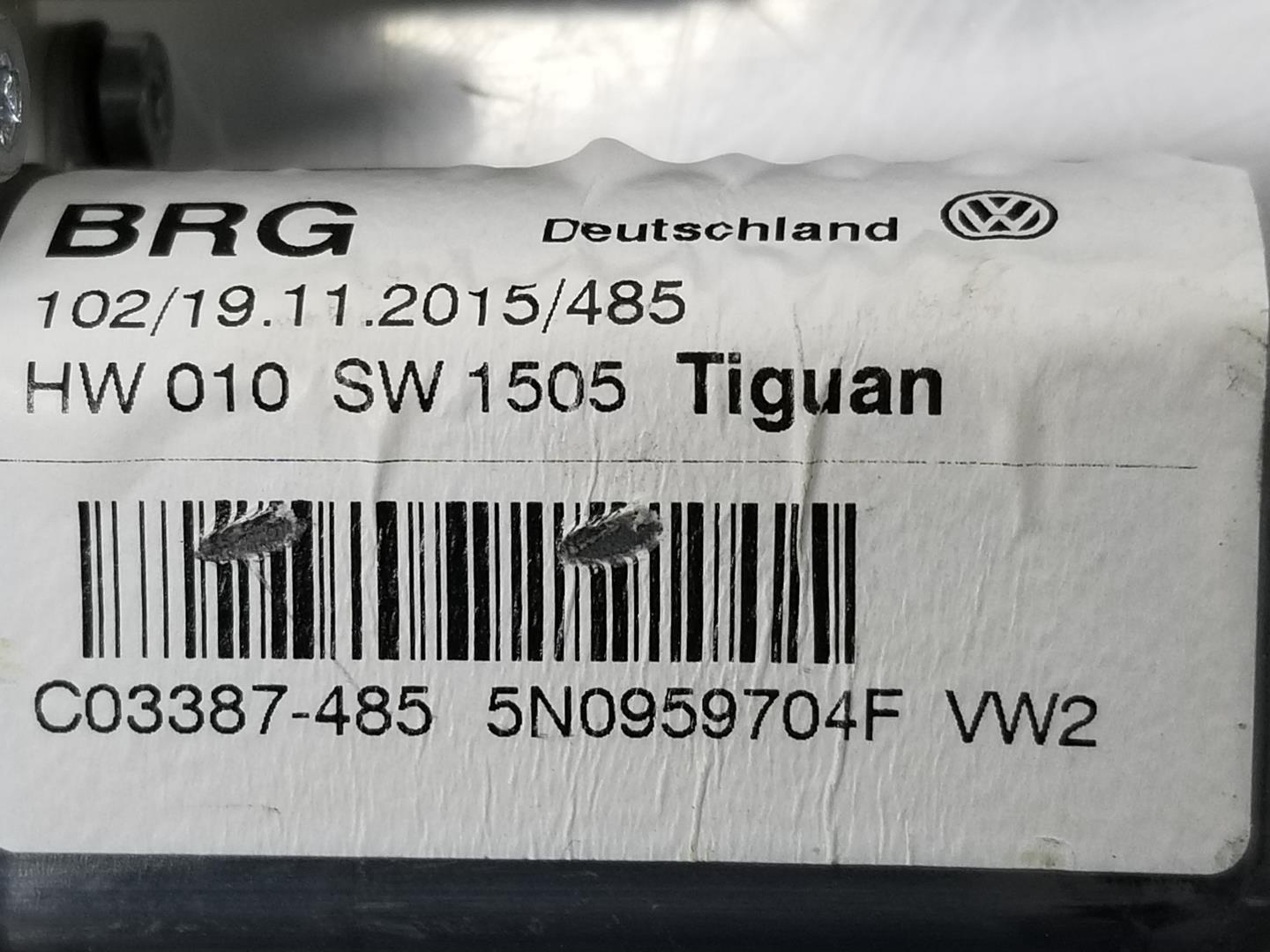 VOLKSWAGEN Tiguan 1 generation (2007-2017) Bagerste højre dør vindueskontrolmotor 5N0959704F,5N0959704F,SOLOMOTOR 19627972