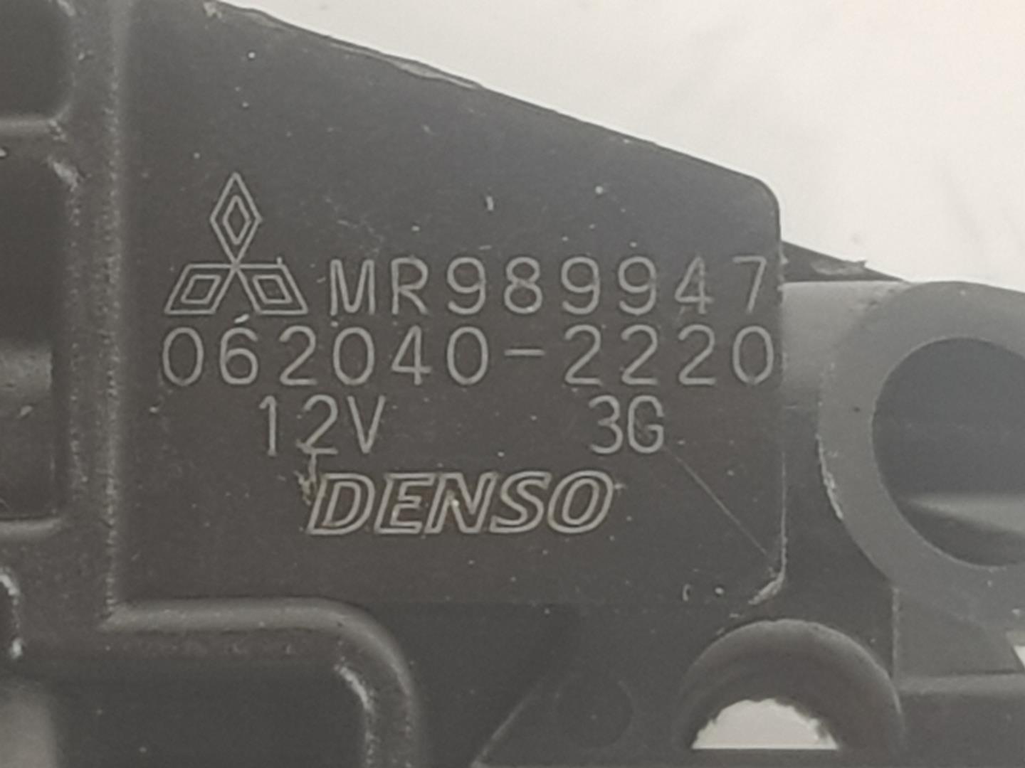 MITSUBISHI Pajero 3 generation (1999-2006) Moteur de commande de vitre de porte arrière droite MR989947, MR989947 24176777