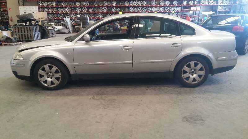 VOLKSWAGEN Passat B5 (1996-2005) Främre vänstra dörrens yttre handtag 3B0837207G, 3B0837207G, GRISPLATA 19556714