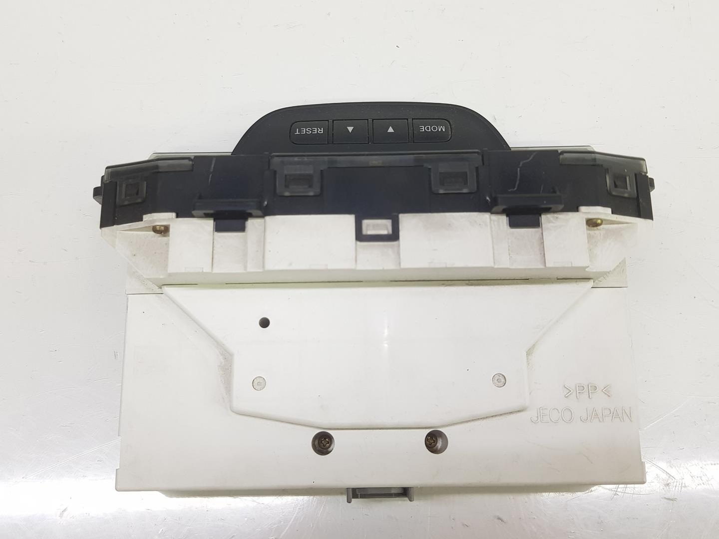 Pantalla multifunción 1KDFTV 8329060260 de Toyota Land cruiser 2002-2009 166 CV - pieza usada