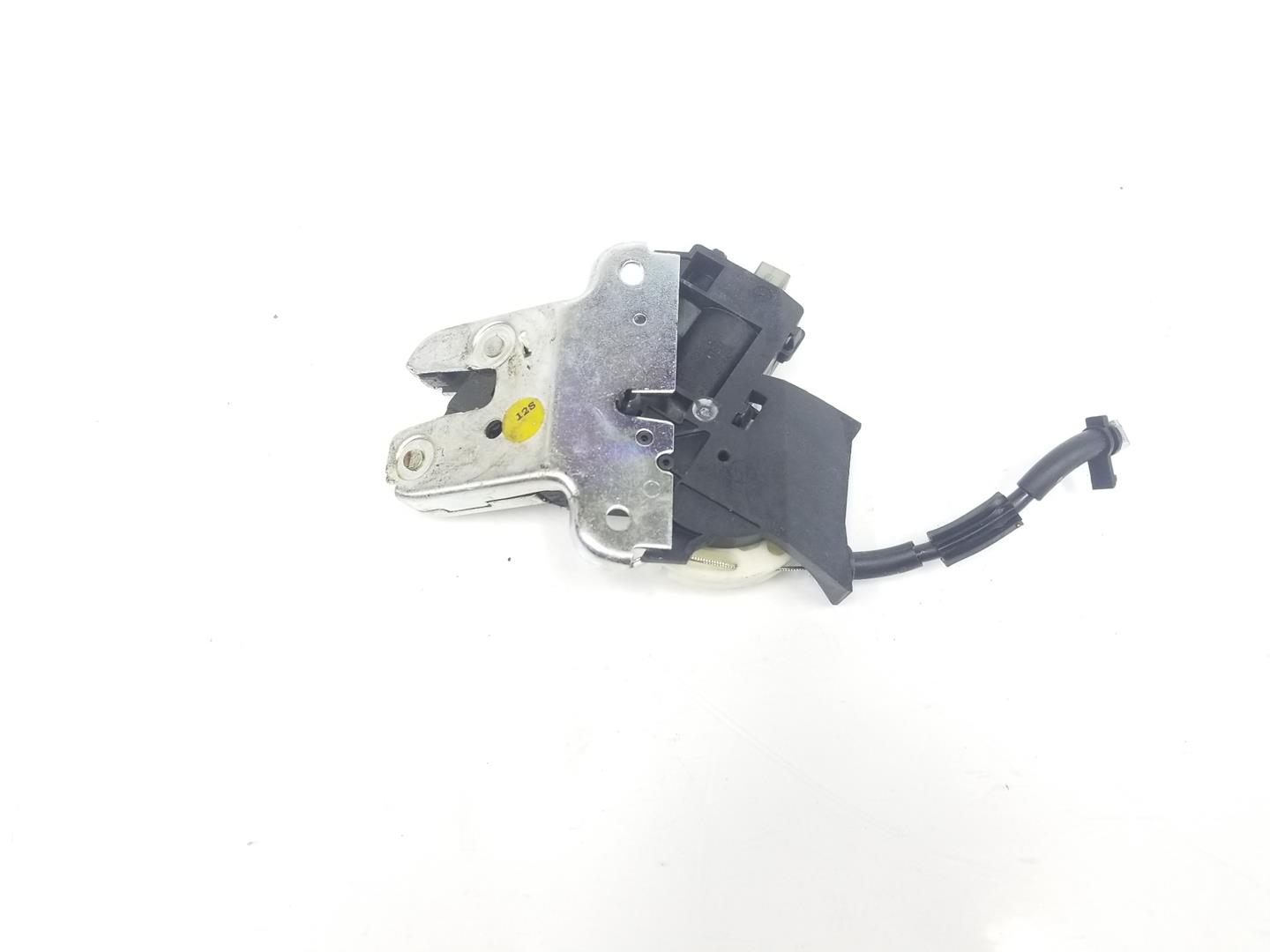 AUDI A4 B6/8E (2000-2005) Tailgate Boot Lock 4F5827505D, 4F5827505D 19928219