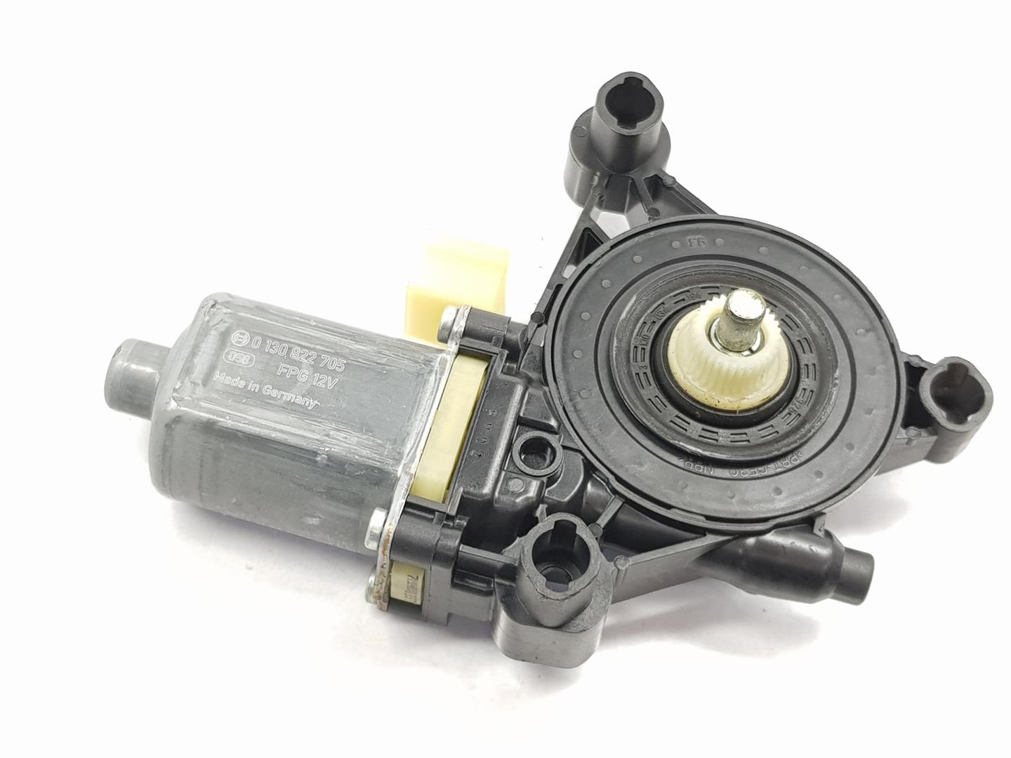 AUDI A4 B9/8W (2015-2024) Front venstre dør vindusregulator motor 8W0959801, 8W0959801 24241101