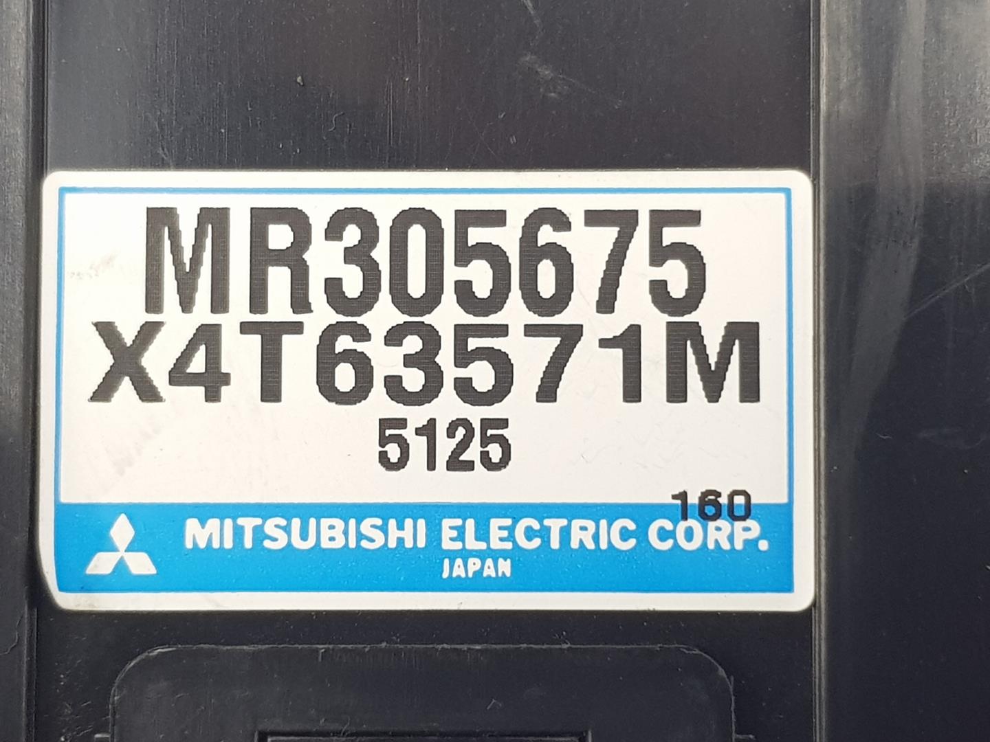 MITSUBISHI Pajero 3 generation (1999-2006) Citau veidu vadības bloki MR305675, MR305675 19817795