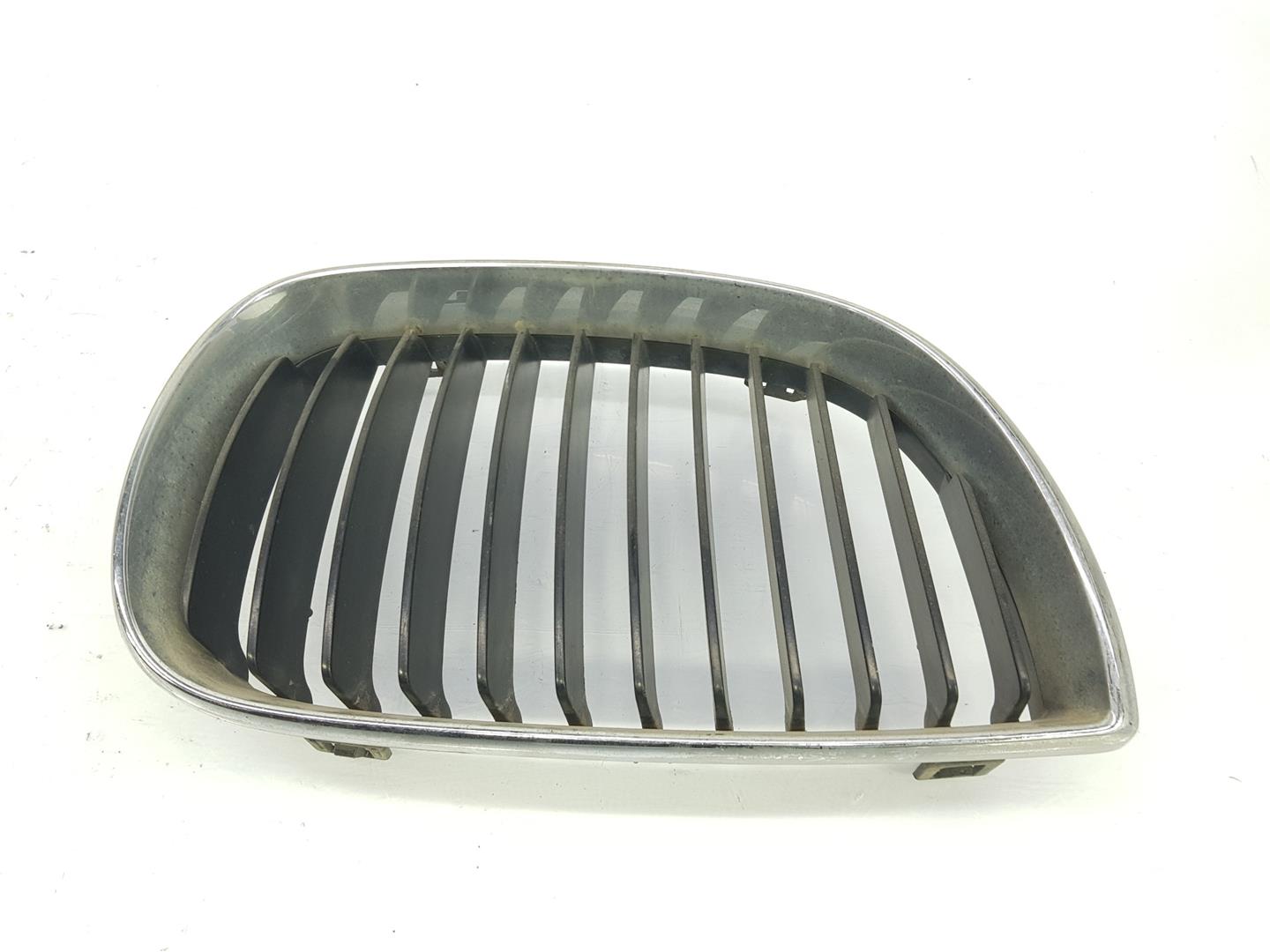 BMW 1 Series E81/E82/E87/E88 (2004-2013) Priekinės dešinės grotelės 51137077130,51137077130 19799270