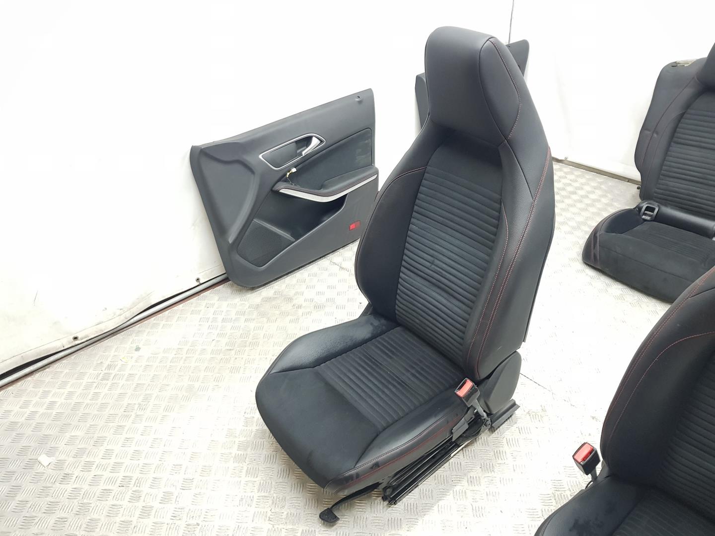 MERCEDES-BENZ CLA-Class C117 (2013-2016) Seats ASIENTOSCUERO, ASIENTOSMANUALES, CONPANELES 19799926