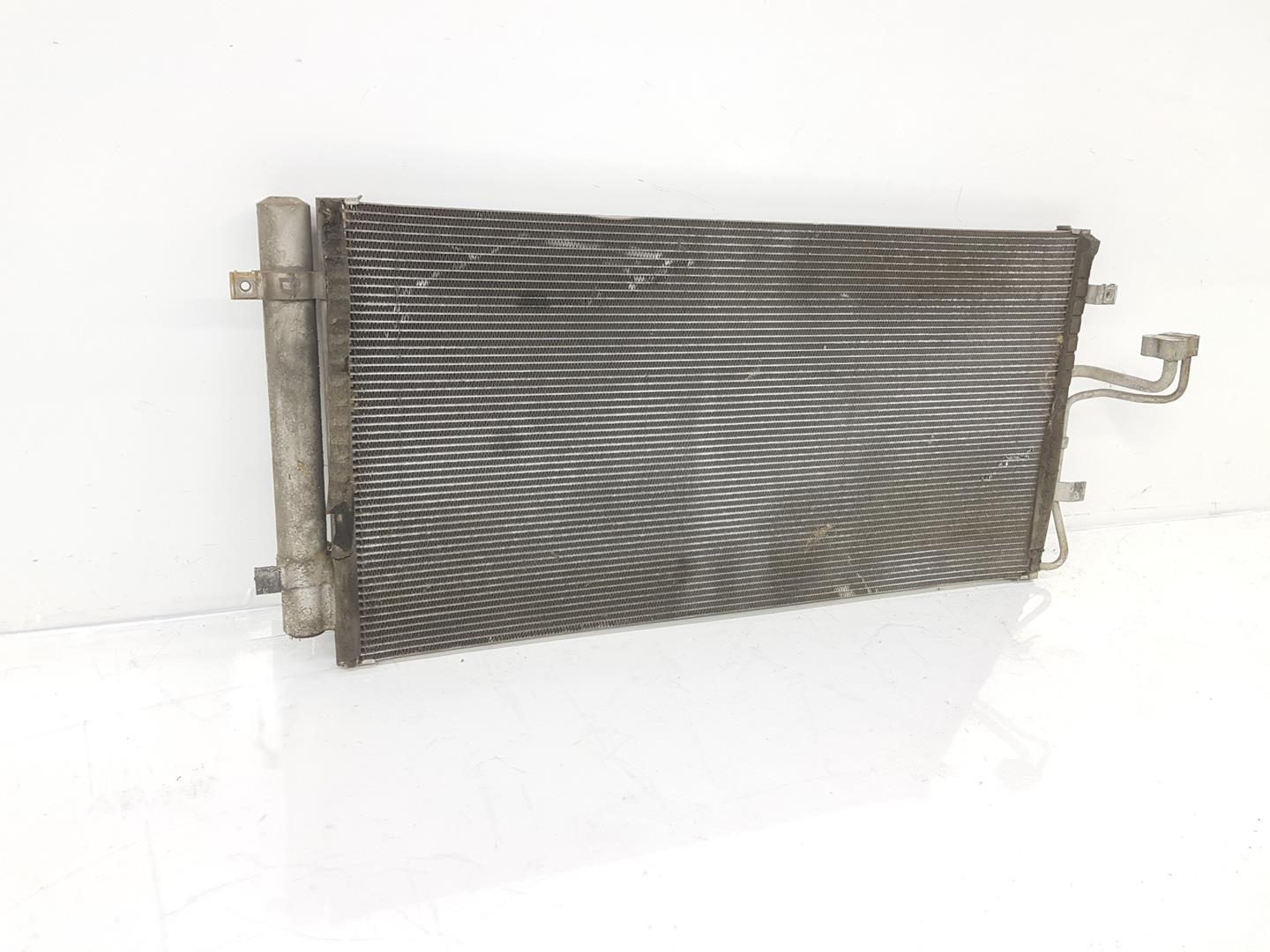 KIA Carens 3 generation (RP) (2013-2019) Gaisa kondensācijas radiators 976061D200, 976061D210 19708465