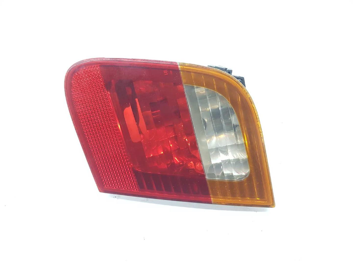 BMW 3 Series E46 (1997-2006) Right Side Tailgate Taillight 63216907946, 6907946, 63216907946 19935641