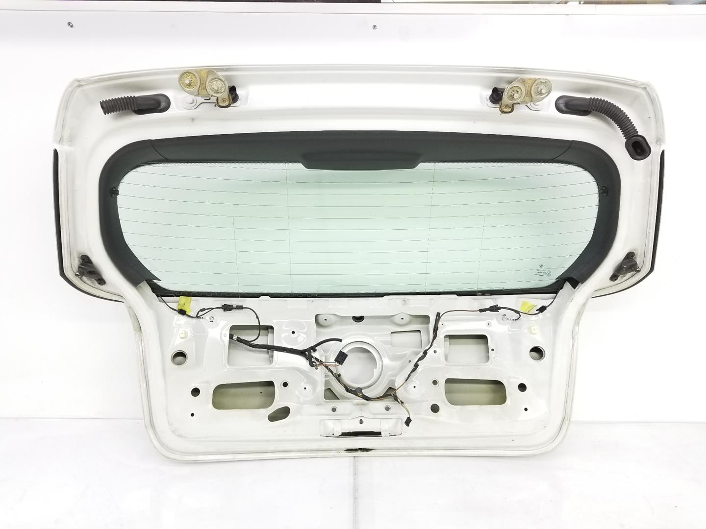 BMW 1 Series E81/E82/E87/E88 (2004-2013) Capac portbagaj 41627133898,7133898,COLORBLANCO300 19794534