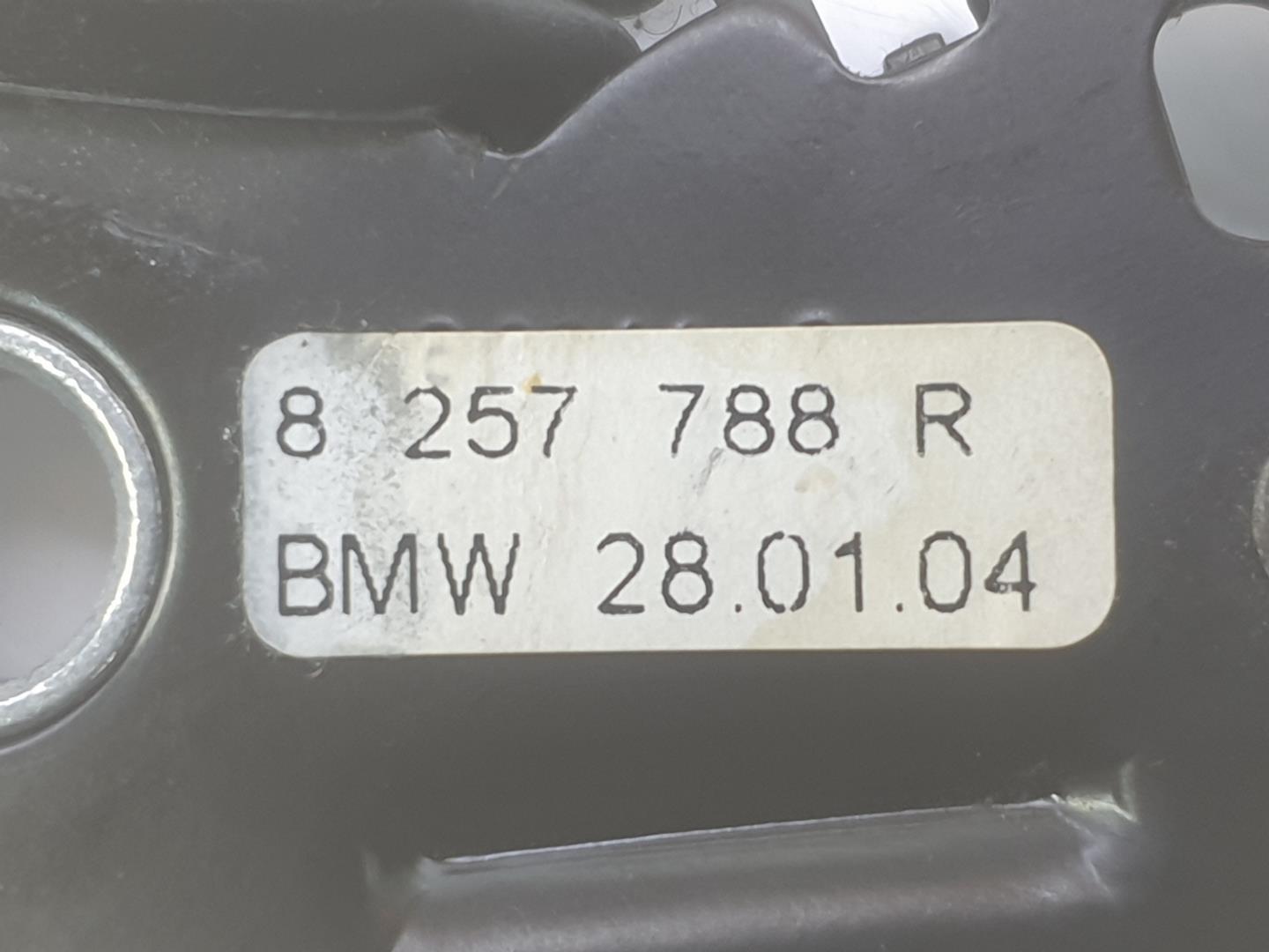 BMW 3 Series E46 (1997-2006) Priekinė dešinė sėdynės sagtis 72119119552, 9119552 19902676