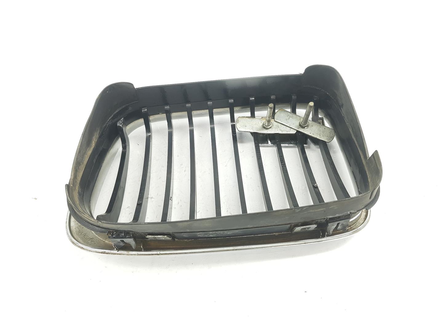 BMW 3 Series E46 (1997-2006) Front Right Grill 51138208490, 51138208490 24214687