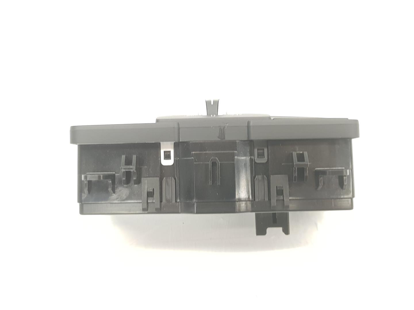 BMW 2 Series F22/F23 (2013-2020) Headlight Switch Control Unit 61319393947, 61316847512 21052177