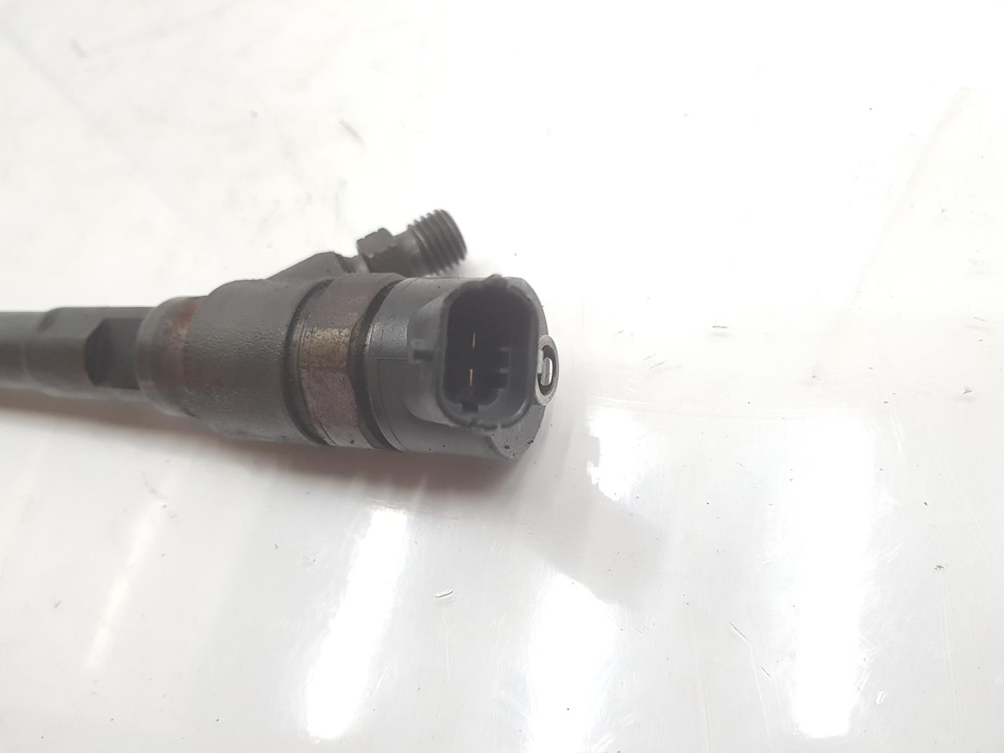 HYUNDAI Tucson 1 generation (2004-2010) Injector de combustibil 3380027400, 3380027400 23753653