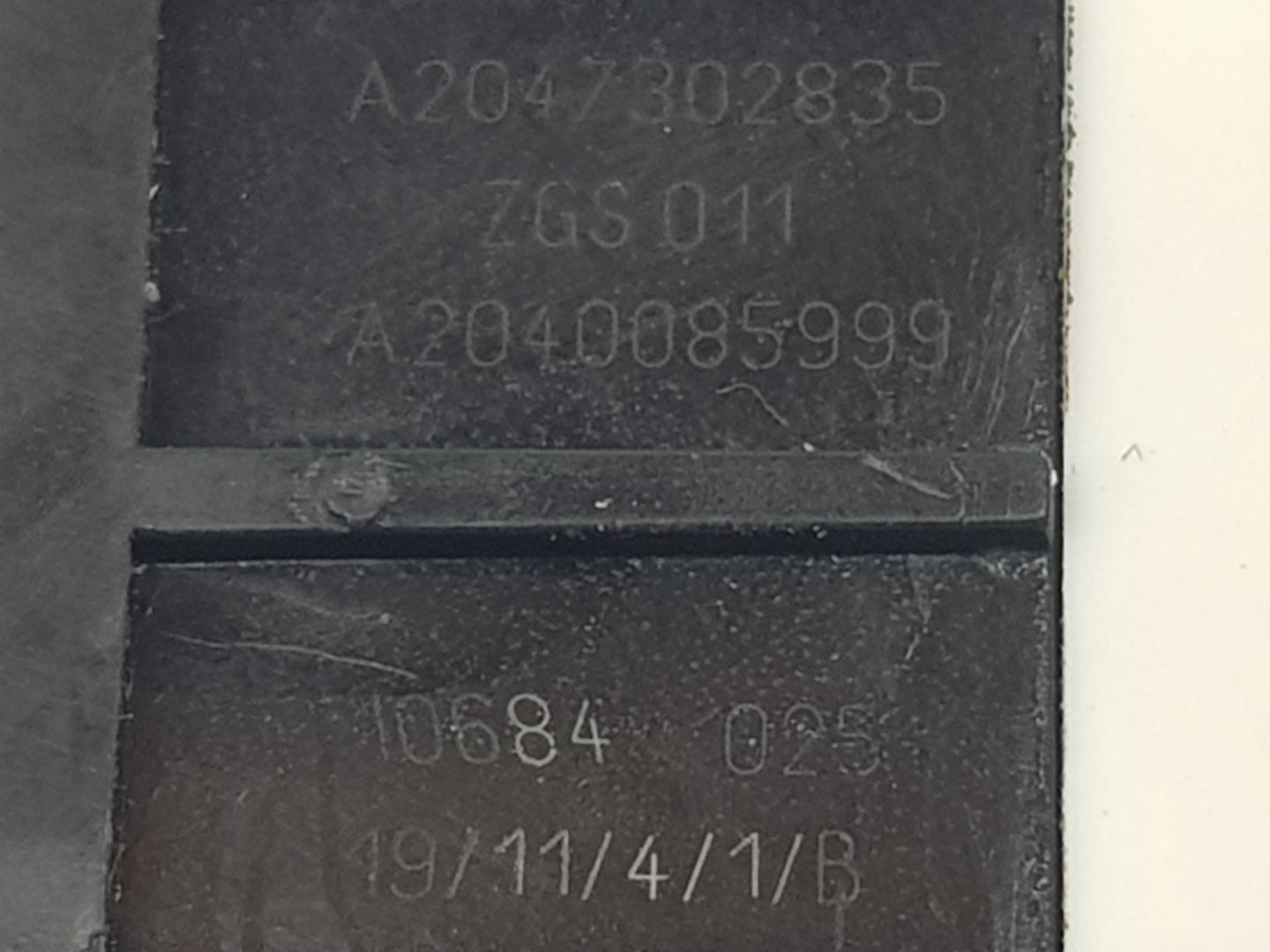 MERCEDES-BENZ GLA-Class X156 (2013-2020) Galinių dešinių durų spyna A2047302835, A2047302835, 1141CB 21631186