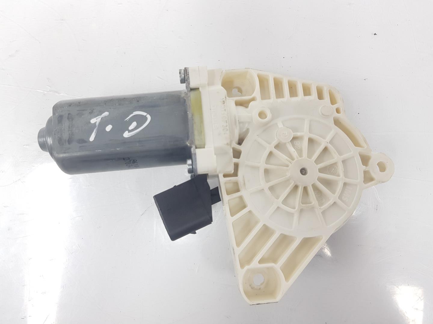 MERCEDES-BENZ CLA-Class C117 (2013-2016) Rear Right Door Window Control Motor A2078200542, A2078200542 19727124