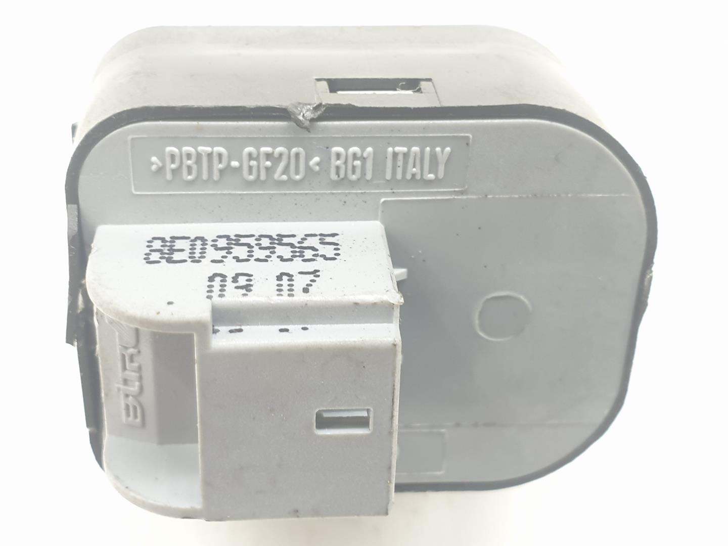 AUDI A4 B7/8E (2004-2008) Other Control Units 8E0959565, 8E0959565A 24342146