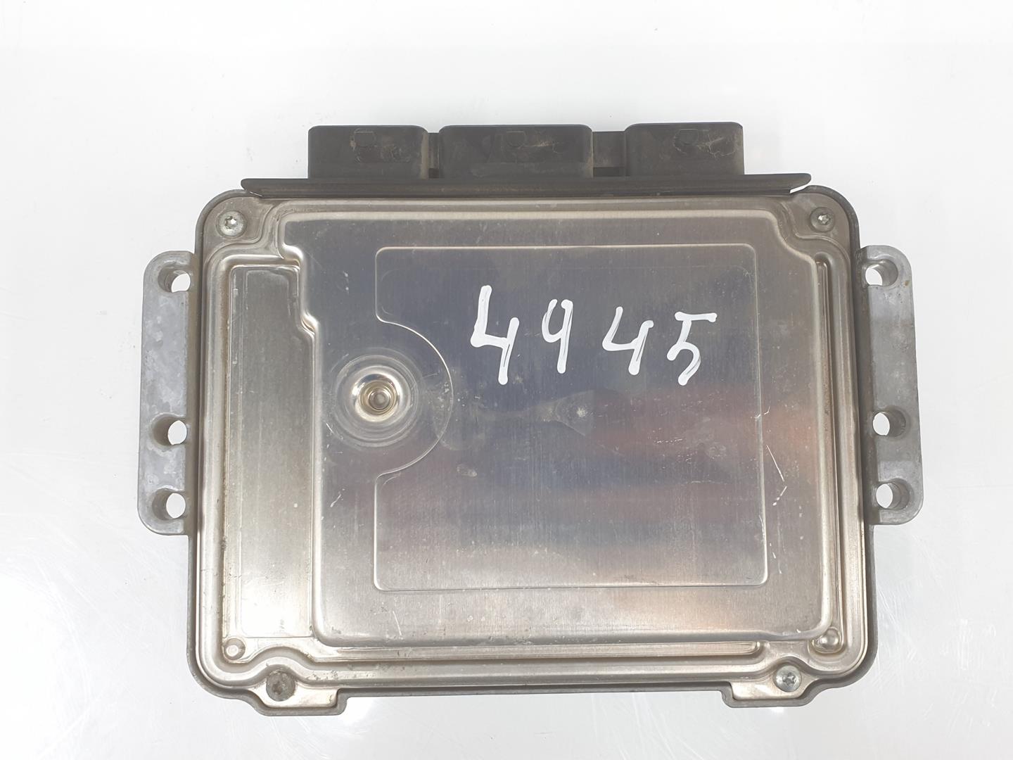 RENAULT Scenic 2 generation (2003-2010) Engine Control Unit ECU 8200310863, 8200370779 19832770