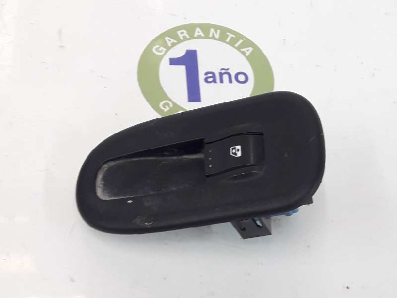 RENAULT Master 3 generation (2010-2023) Front Right Door Window Switch 8200476809, 8200543968 24059043