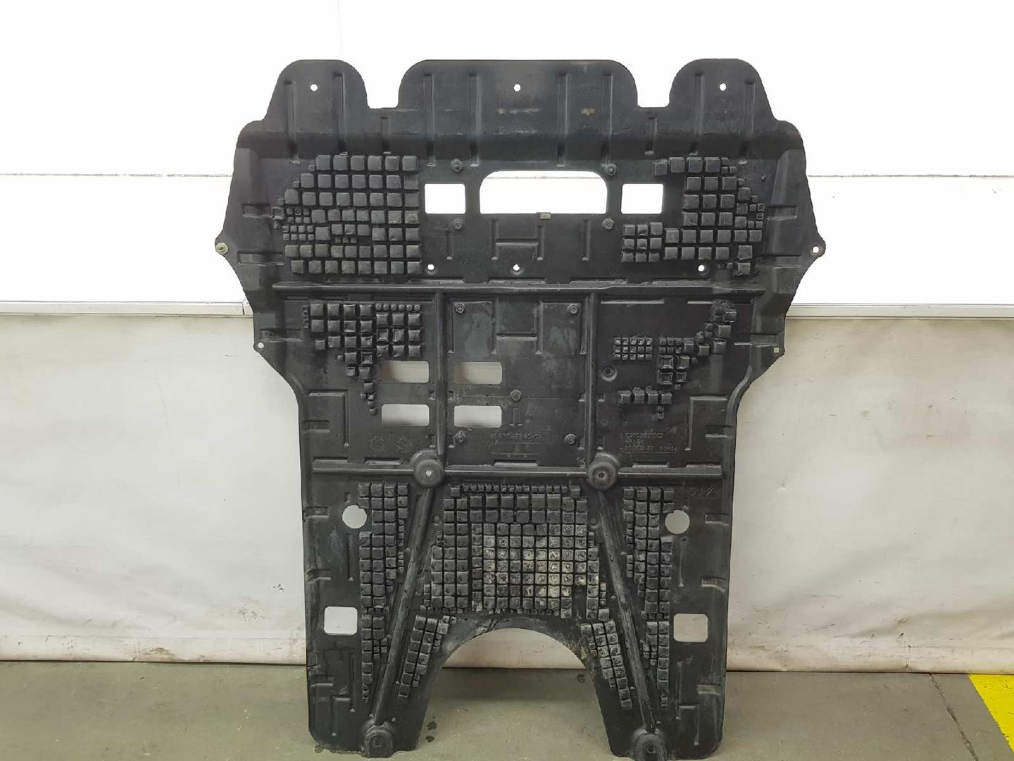 FIAT Punto 3 generation (2005-2020) Front Engine Cover 9650547580, 965054758004 19727135