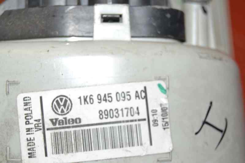 VOLKSWAGEN Golf 5 generation (2003-2009) Galinis kairys žibintas 1K6945095AC,3Y5PUERTAS,89031704 19873274