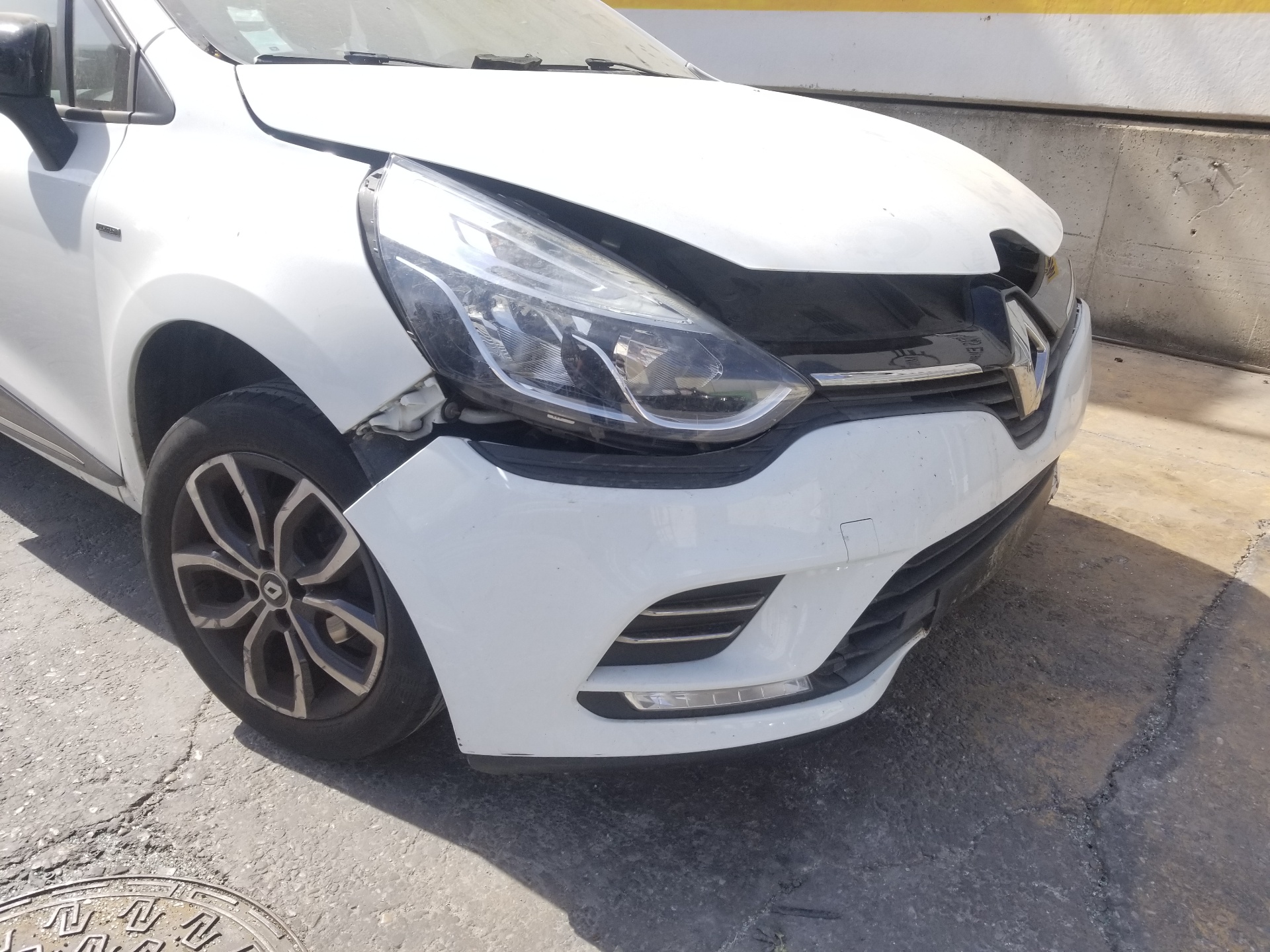 RENAULT Captur 1 generation (2013-2019) Передня ліва рука 8200041166,545050399R 24247305