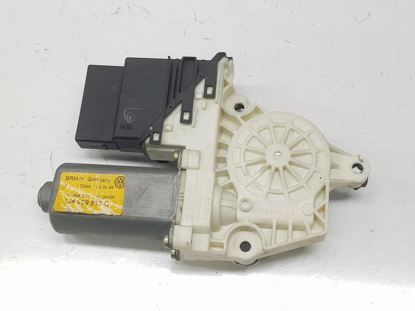 VOLKSWAGEN Bora 1 generation (1998-2005) Rear Right Door Window Control Motor 1J4959812C, 1J4959812C, SOLAMENTEELMOTOR 19927044