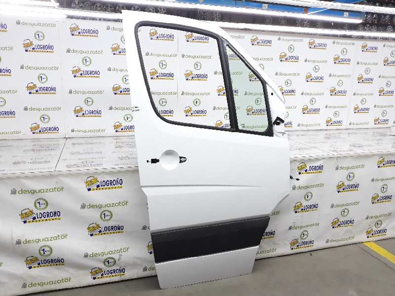 MERCEDES-BENZ Sprinter 2 generation (906) (2006-2018) Передняя правая дверь A9067200105,BLANCO 19606994