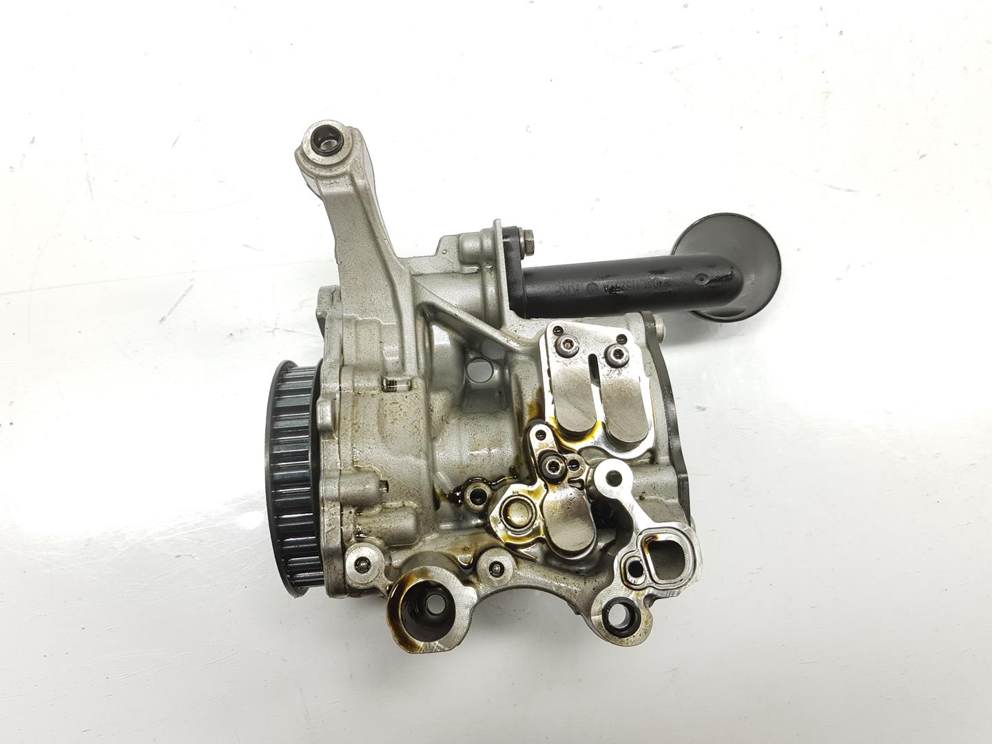 SEAT Leon 3 generation (2012-2020) Oil Pump 04L145208H, 04L145208H 19905007