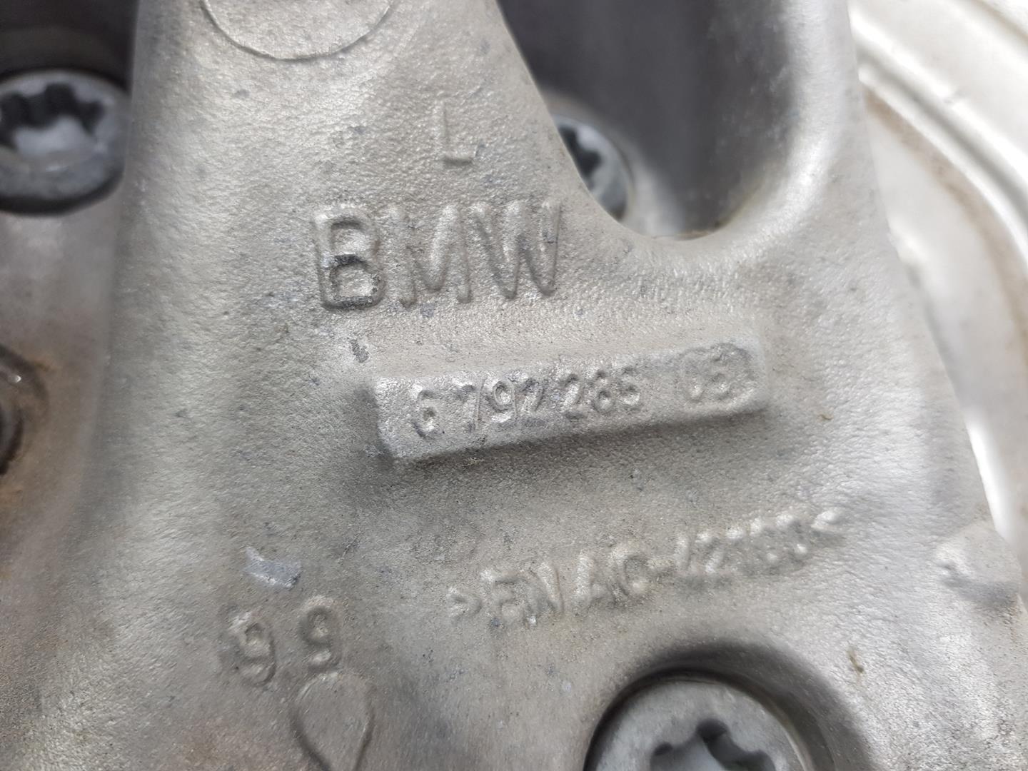 BMW 1 Series F20/F21 (2011-2020) Priekinė kairė stebulė 6792285, 31216792285 24245532