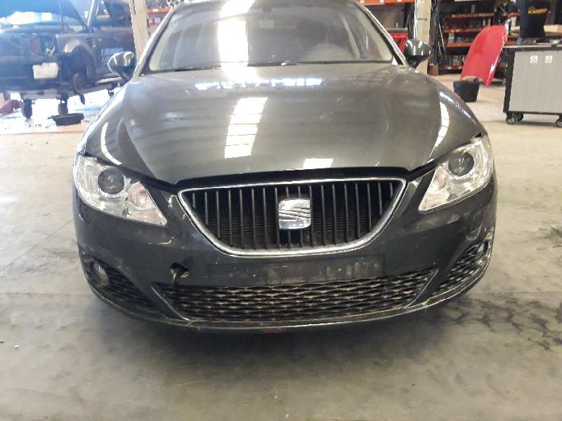 SEAT Exeo 1 generation (2009-2012) Aizmugurējās kreisās durvis 3R0833051, 3R0833051 19606500