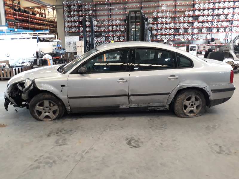 VOLKSWAGEN Passat B5 (1996-2005) Greičių dėžė (pavarų dėžė) 012300053X, 012300053X, DHW 19590101