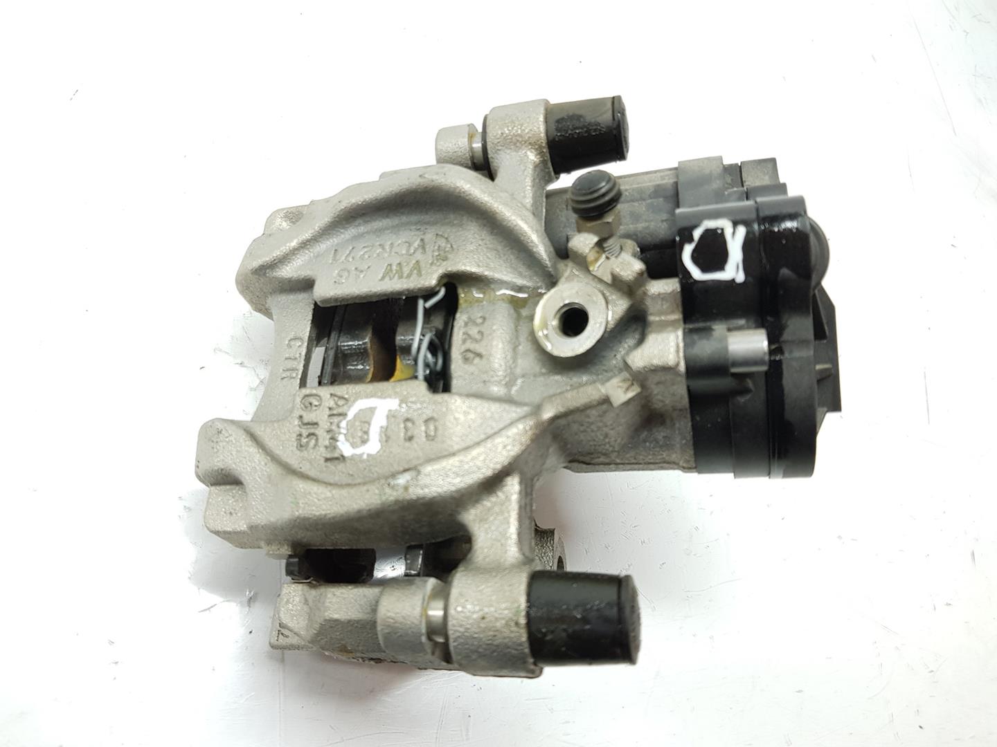 VOLKSWAGEN T-Roc 1 generation (2017-2024) Rear Right Brake Caliper 5Q0615424E, 5Q0615424E 24244370