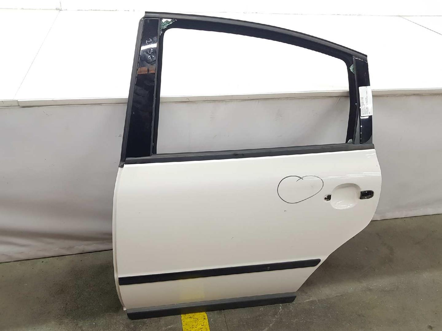 VOLKSWAGEN Passat B5 (1996-2005) Rear Left Door 3B5833051AB,3B5833051AB,BLANCO 19678149