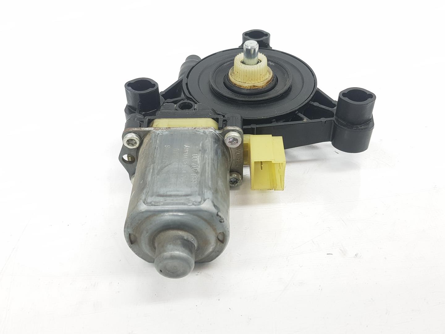 SEAT Leon 3 generation (2012-2020) Front Right Door Window Control Motor 5Q0959802B,5Q0959802B 20981397