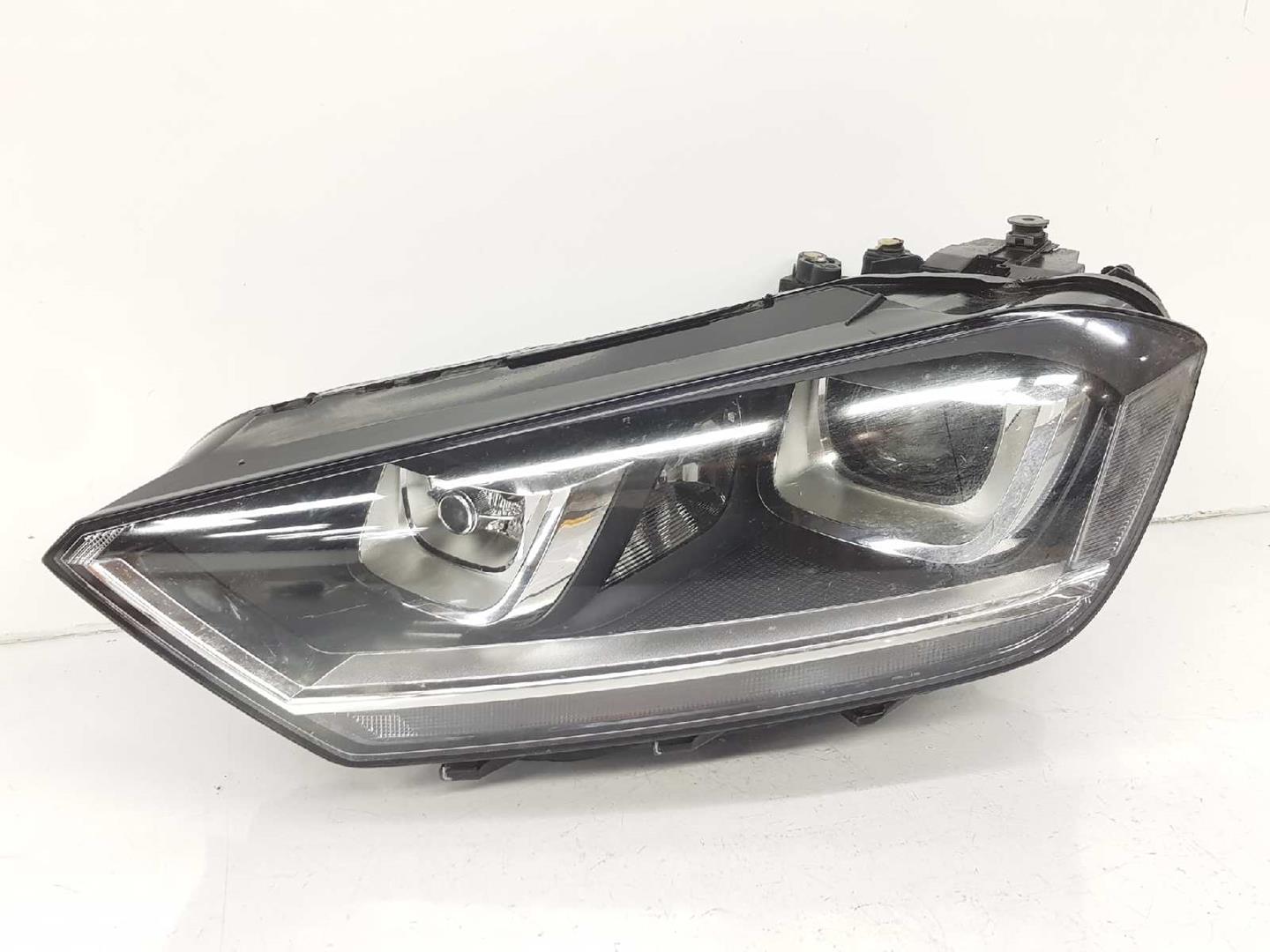 VOLKSWAGEN Variant VII TDI (2014-2024) Front Left Headlight 517941031B,90056421,XENON 19734051