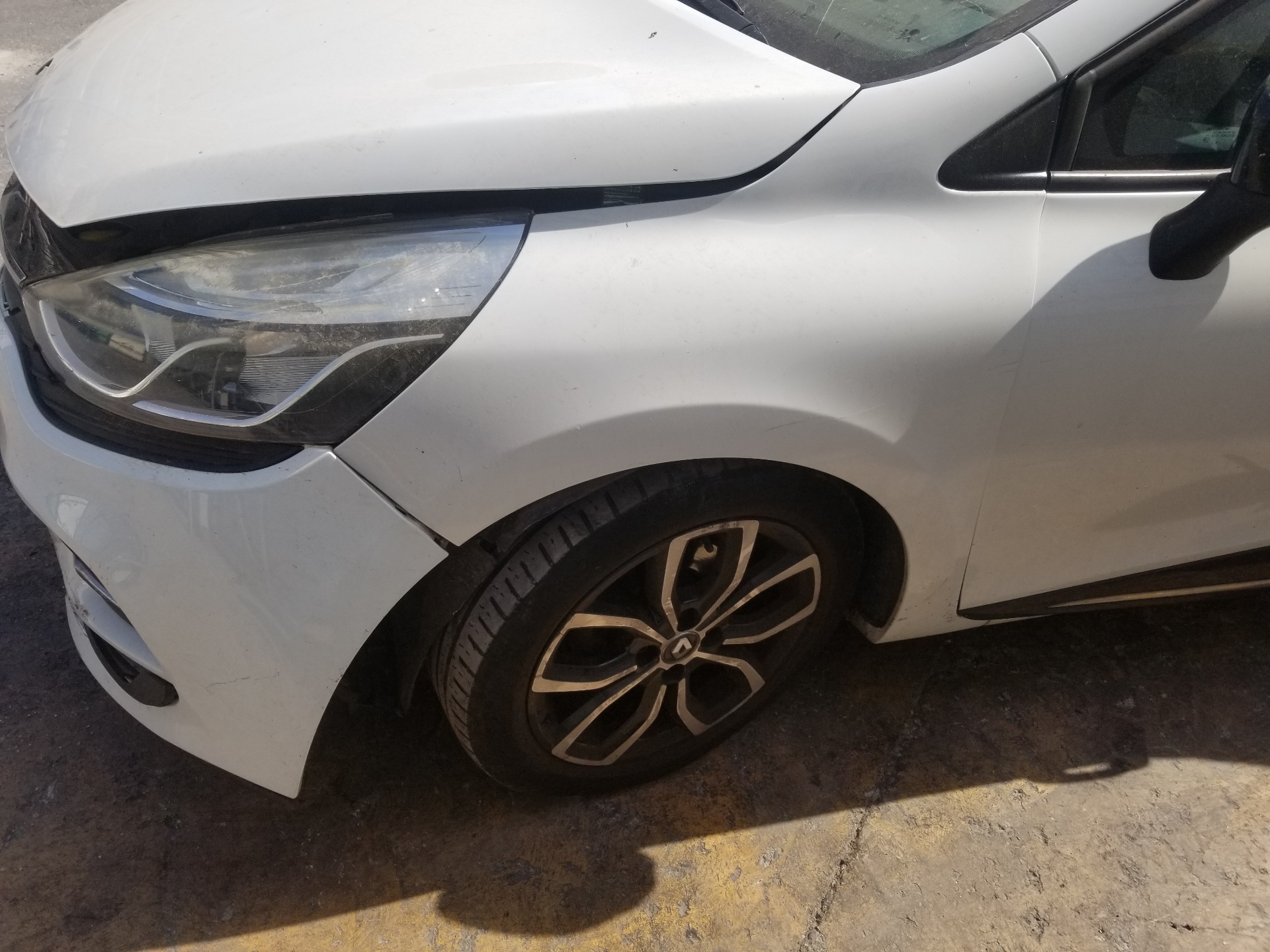 RENAULT Captur 1 generation (2013-2019) Передня ліва рука 8200041166,545050399R 24247305