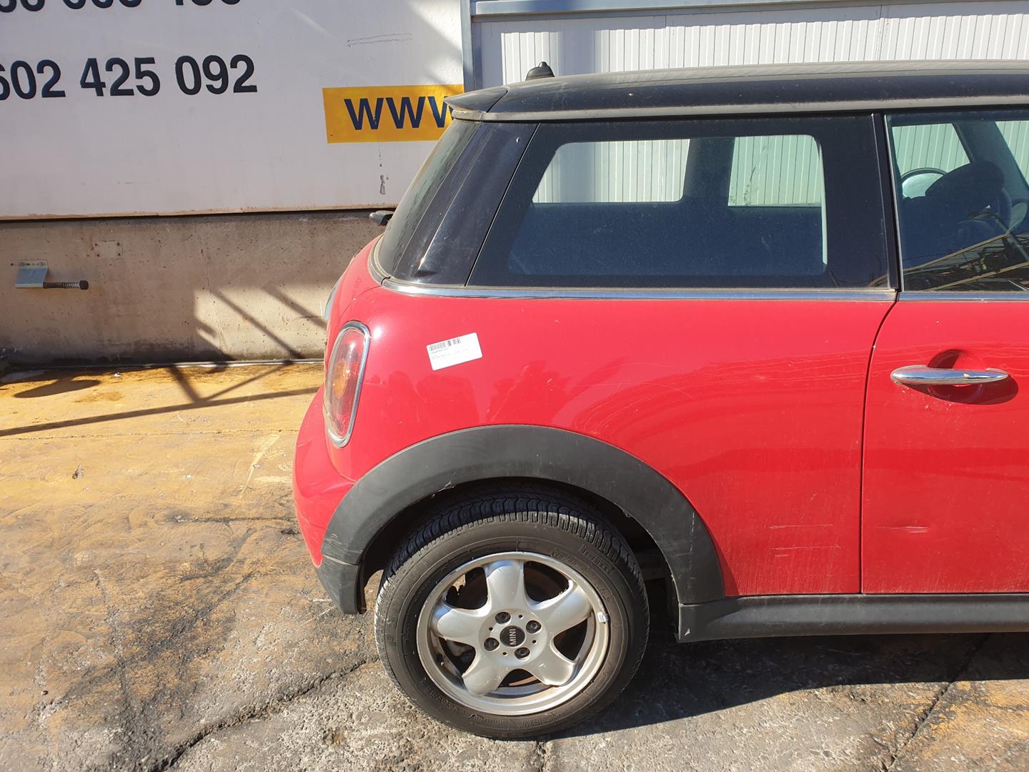 MINI Cooper R56 (2006-2015) Etuoikea konepellin tuki 51237148864, 51237148864 19906752