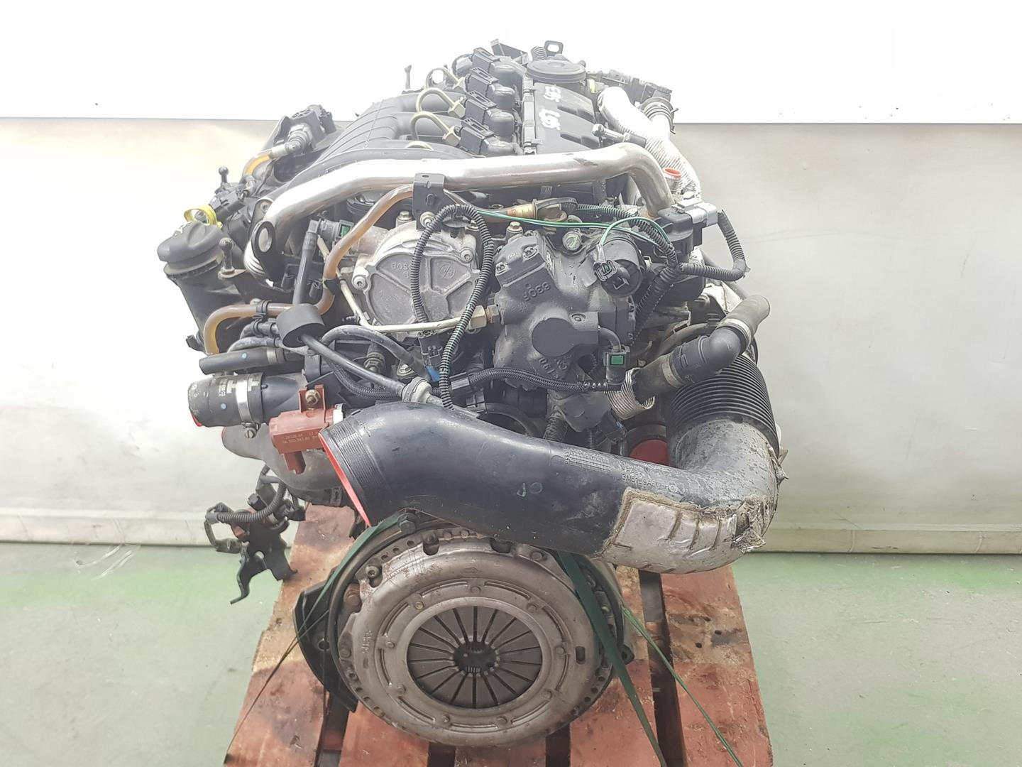 VOLVO S40 1 generation (1996-2004) Motor D4192T2 24661923