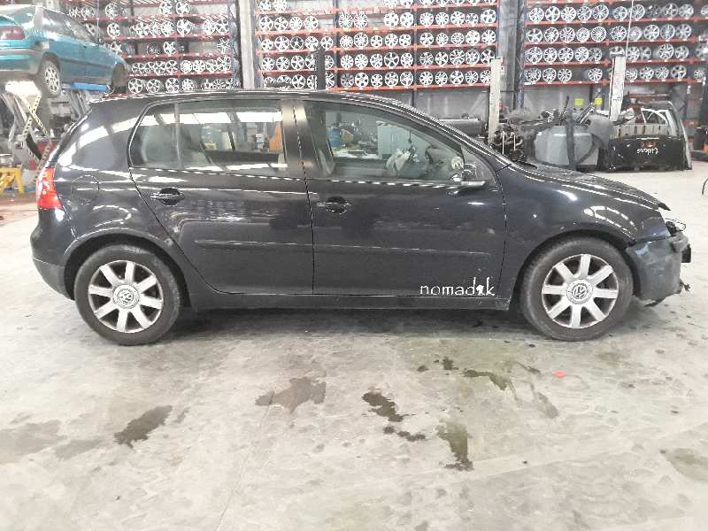 VOLKSWAGEN Golf 5 generation (2003-2009) Baklykt på venstre side 1K6945093E,1K6945093E 19590122