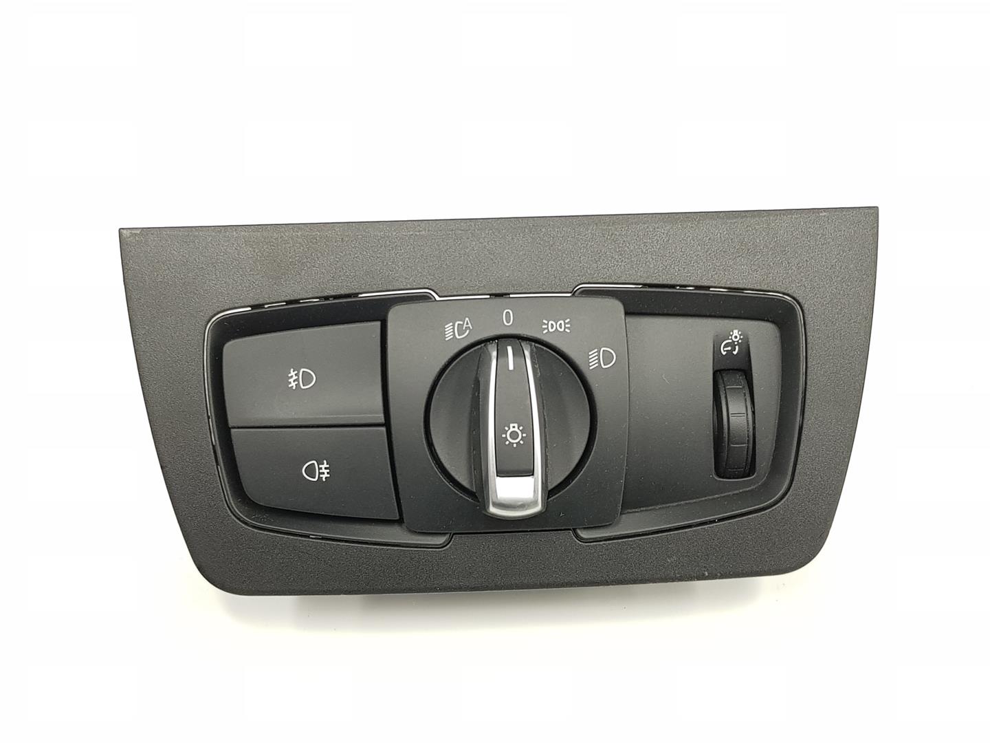 BMW 4 Series F32/F33/F36 (2013-2020) Headlight Switch Control Unit 6847512, 61316847512 24246270