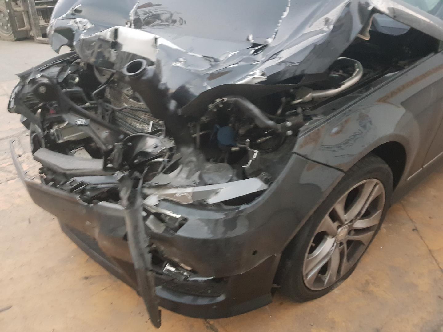 MERCEDES-BENZ C-Class W204/S204/C204 (2004-2015) Rezerves ritenis A2044000302,2044000302 19788938