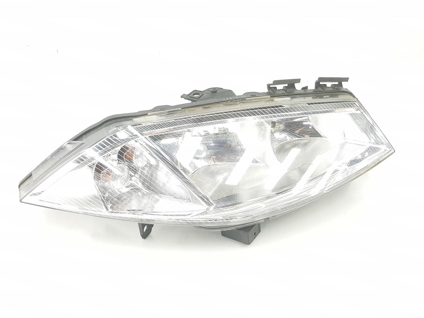 RENAULT Megane 3 generation (2008-2020) Priekšējais labais lukturis 7701054655, DEPO085511142R 24244054