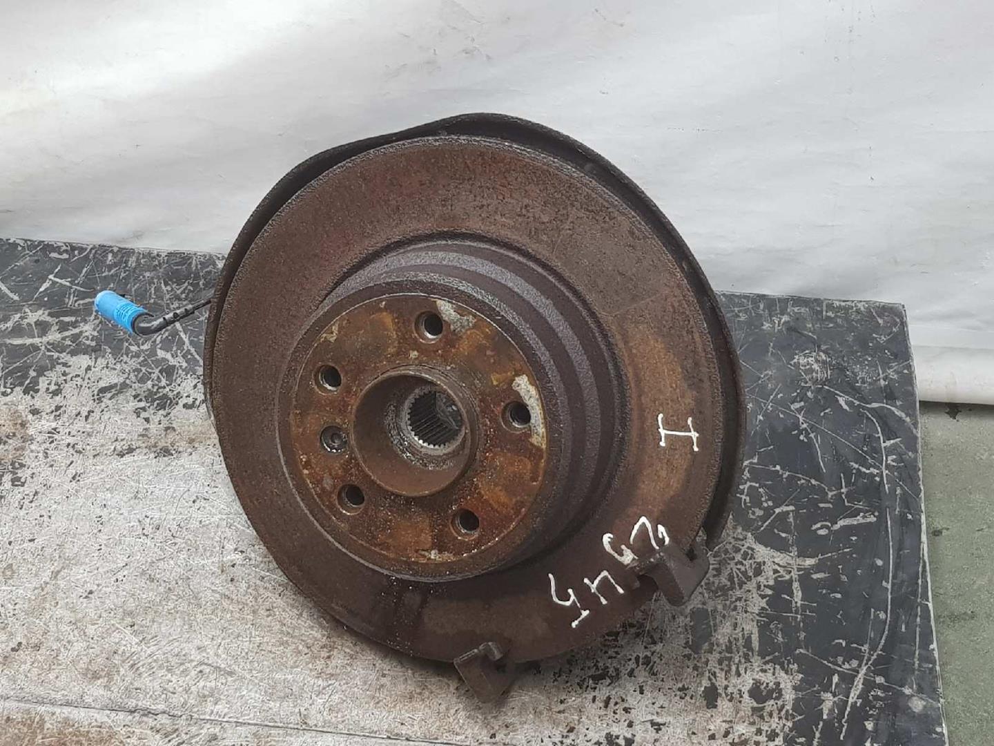 BMW X5 E53 (1999-2006) Rear Left Wheel Hub 33321095239,33321095239 19897105