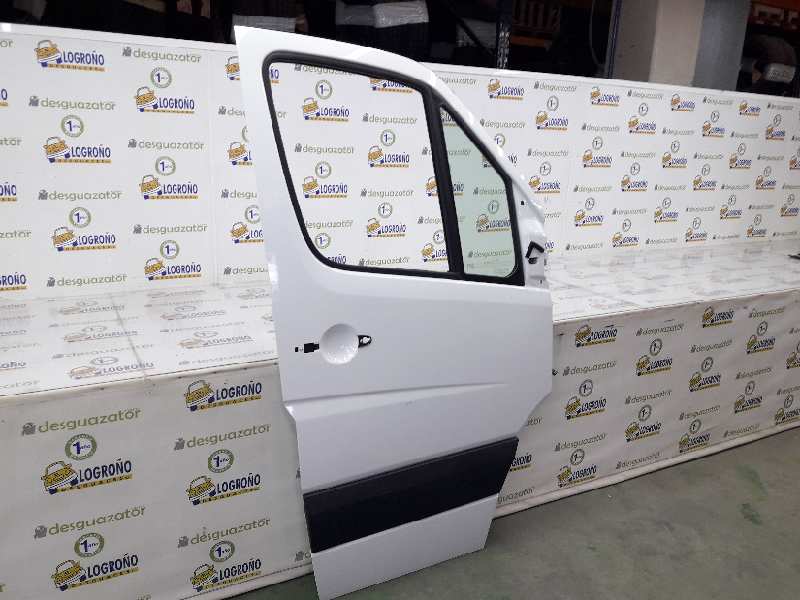 MERCEDES-BENZ Sprinter 2 generation (906) (2006-2018) Передняя правая дверь BLANCA,A9067200105 19608860